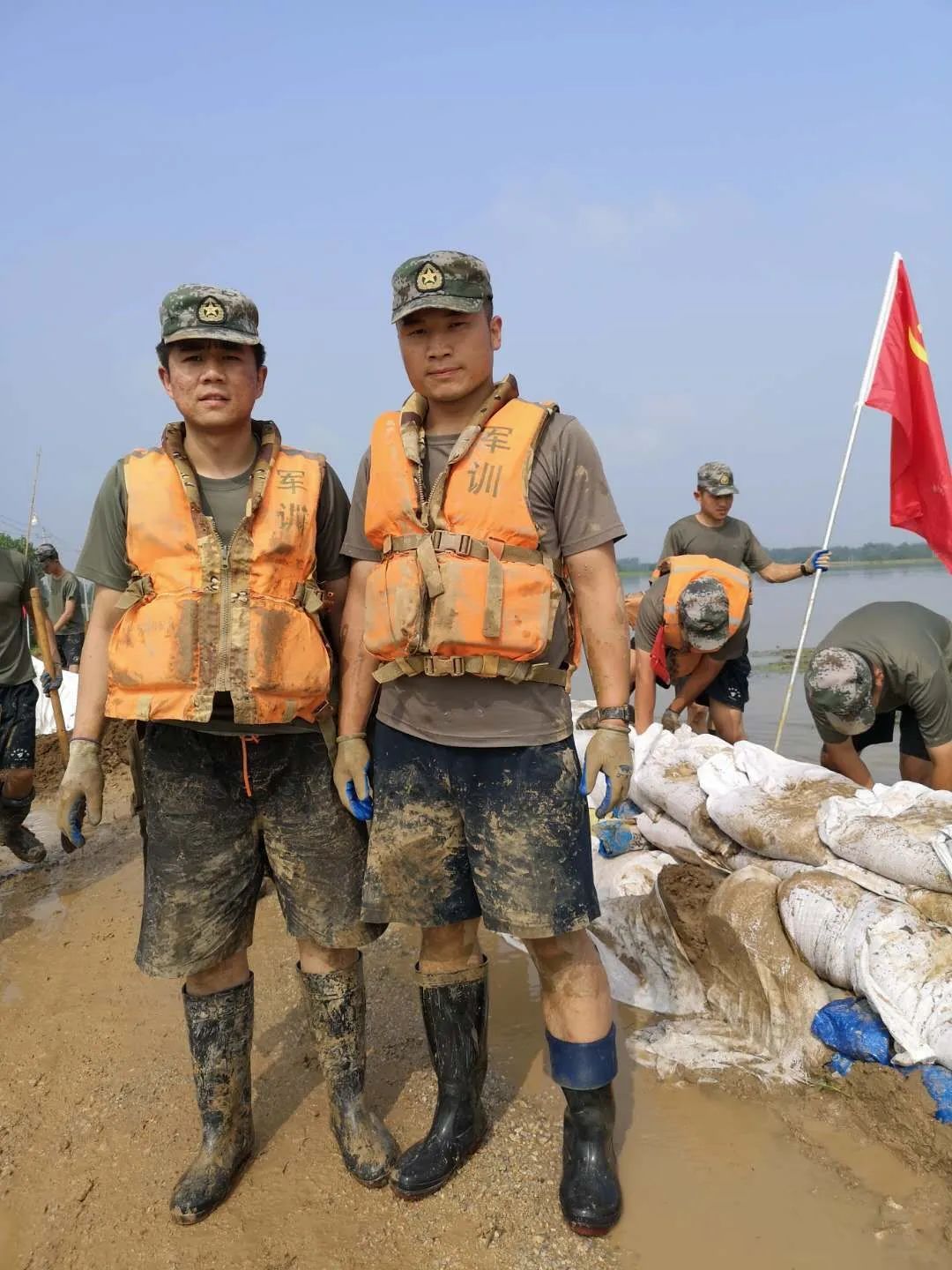 I:迅雷下载员工 党员临时图片7.jpg